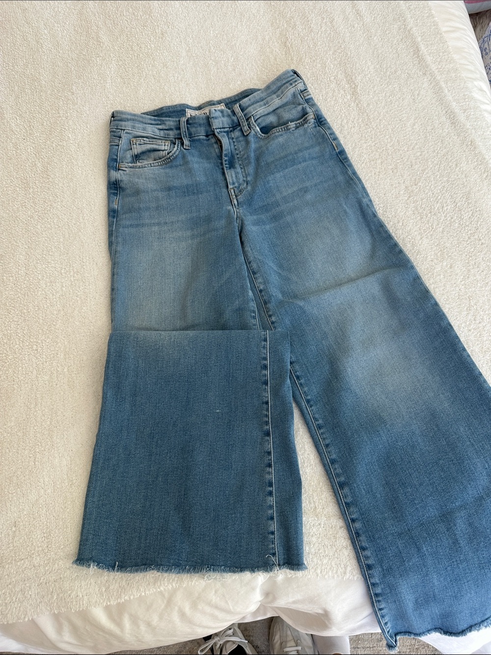 Frank & Eileen Light Wash Blue Denim Jeans - Picture 2 of 5